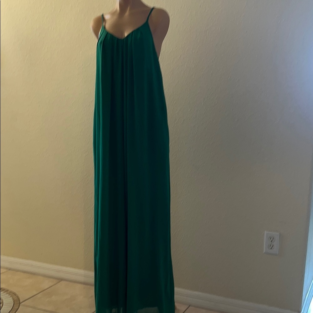 Emerald Green Jumpsuit with Spaghetti Straps for Resort Wear